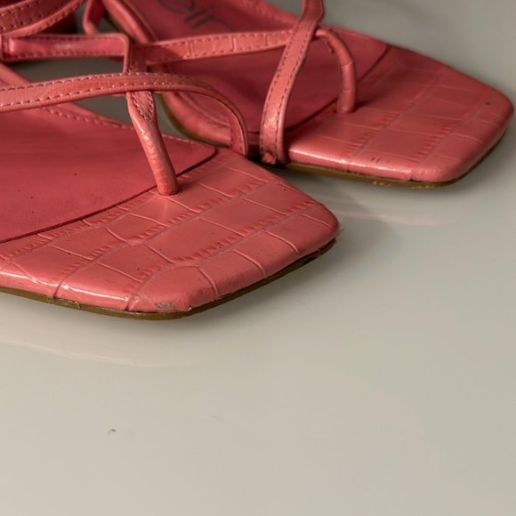 Pink leather Calvin Klein strappy slide (KCBECCA) - Picture 8 of 8